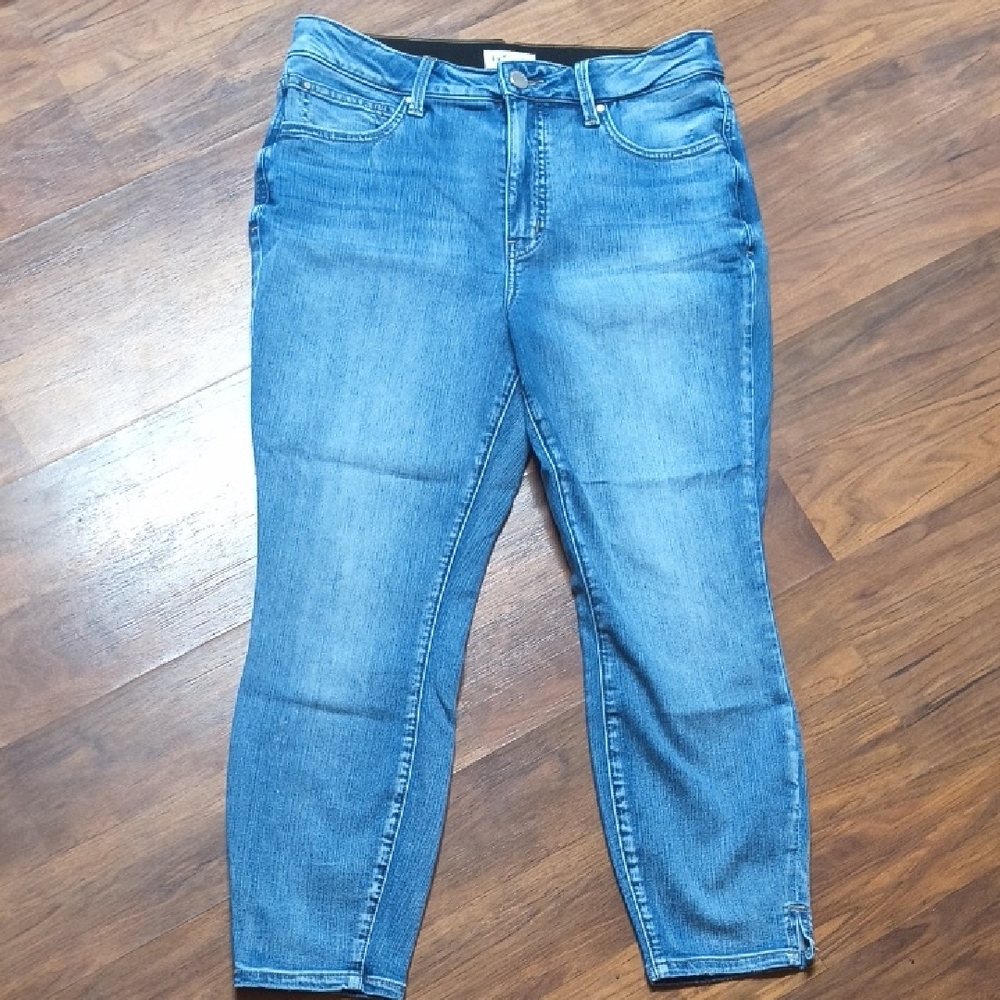 Classic Blue Ankle Jeans for Women